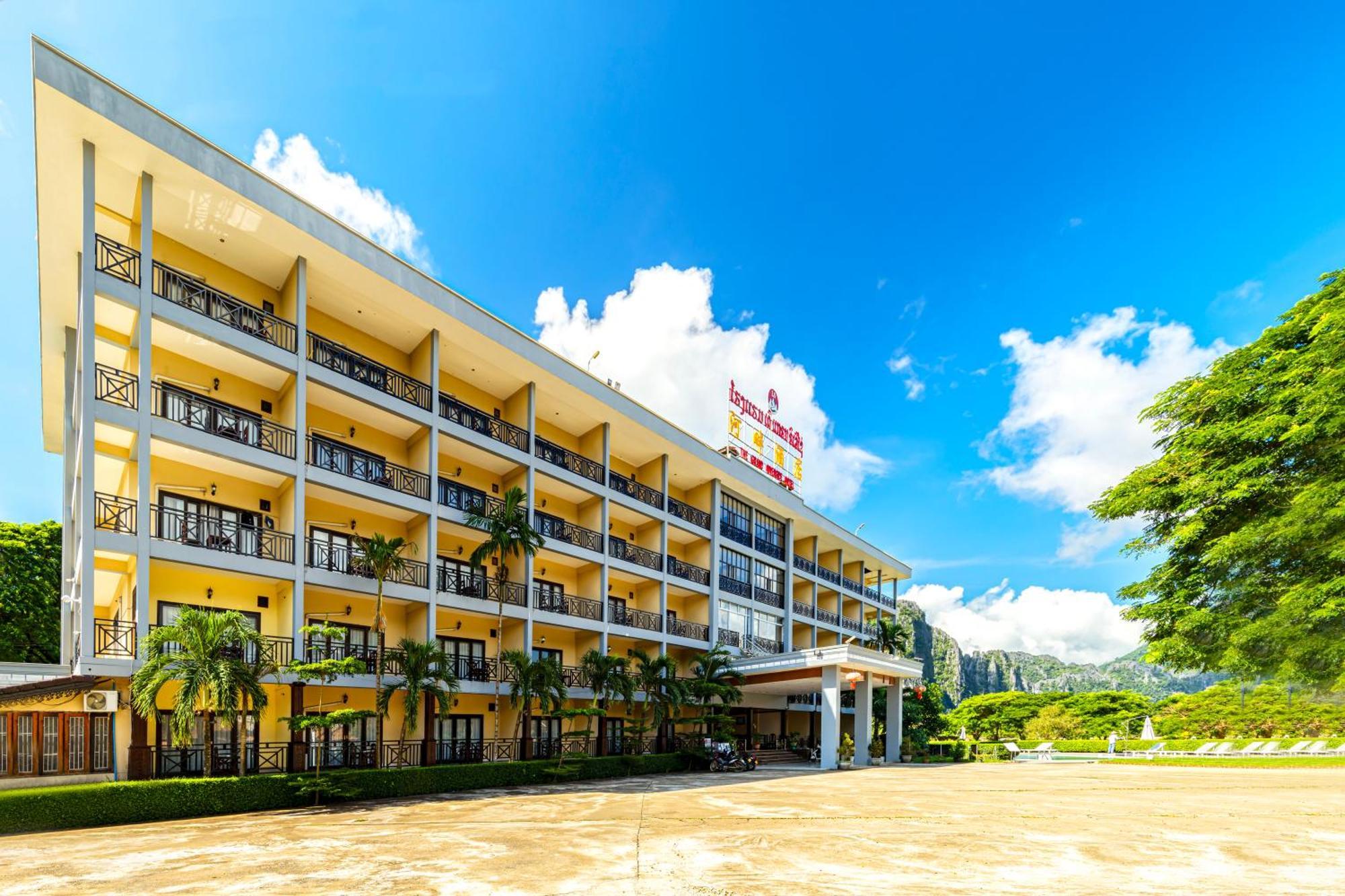 Lisha The Grand Riverside Hotel Vangviang Kültér fotó